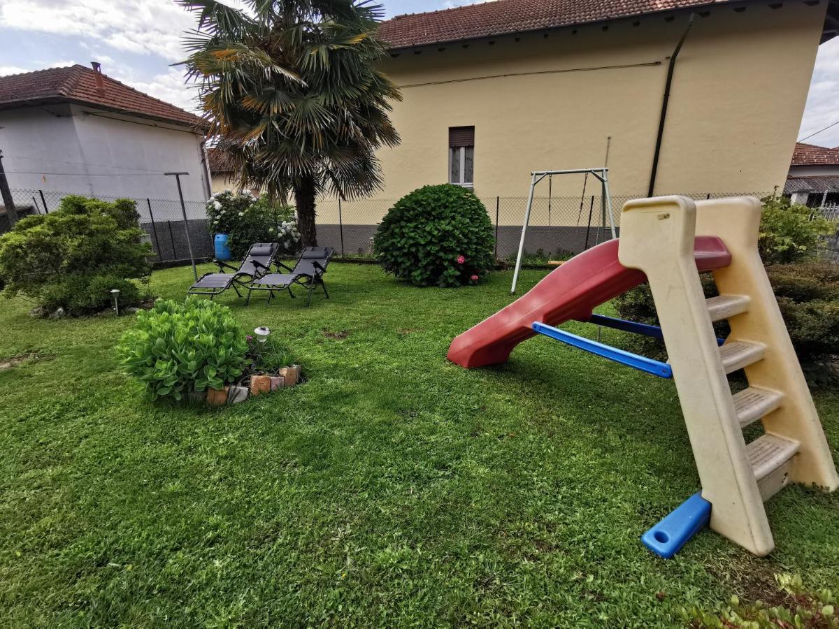 Grandma'S Garden House Βίλα Angera Εξωτερικό φωτογραφία